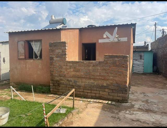 2 BEDROOM HOUSE FOR SALE IN VLAKFONTEIN